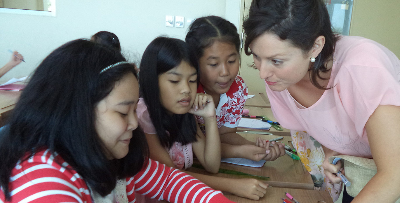 TEFL teacher implementing lesson plan