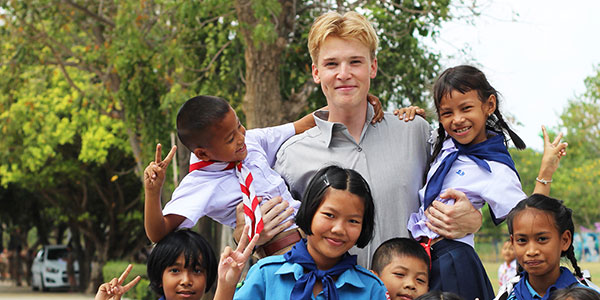 TEFL Teacher from i-to-i with pupils in Cambodia