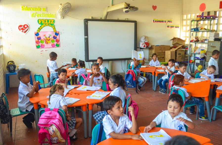 Class of students in Colombia