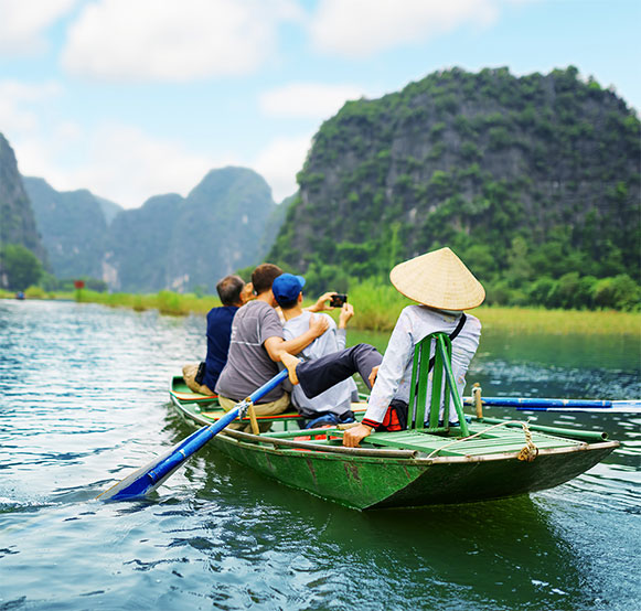 TEFL students on boat in Thailand