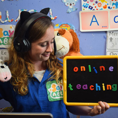 Teaching online - a real i-to-i tutor