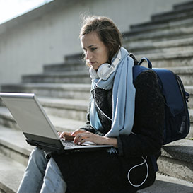 A girl doing a TEFL in 2020