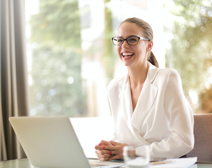 A girl preparing for her teaching English online interview